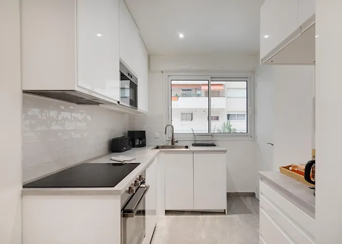 Apartment Newly Renovated Charming Downtown Antibes