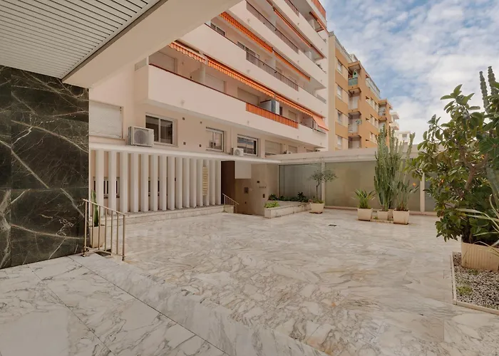 Newly Renovated Charming Downtown Lejlighed Antibes